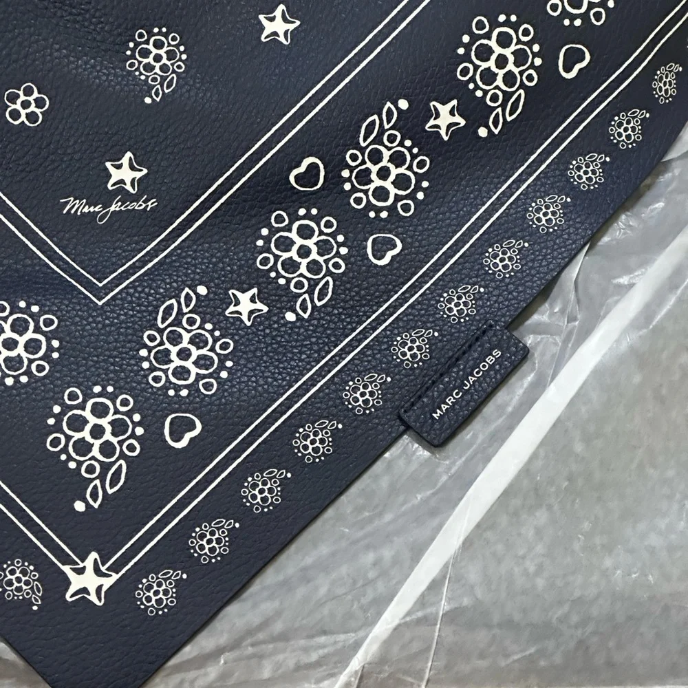 Marc Jacobs The Bandana Sack Shoulder Bag - Picture 9 of 11